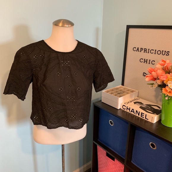 Like NEW! Michael Kors Black Eyelet Crop Top 🌟 - Picture 2 of 5